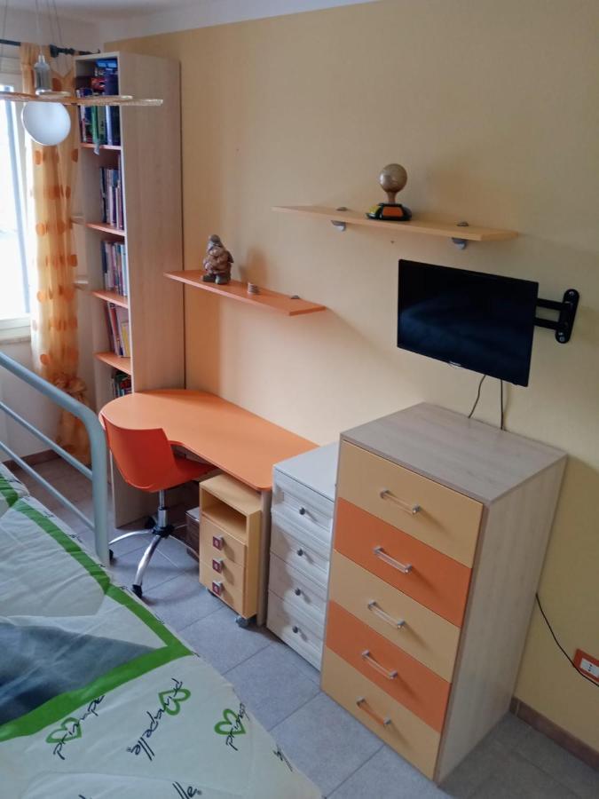 Sulle Colline Toscane A 10 Km Dal Mare Holiday home Montescudaio
